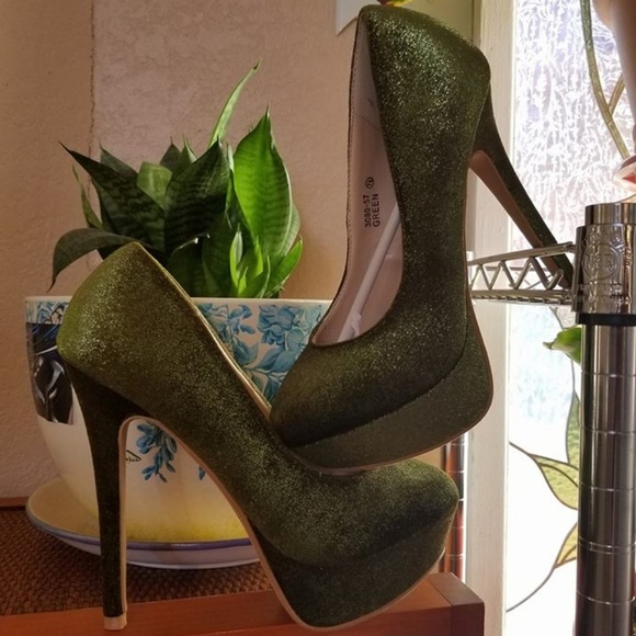 Sexy Green Shimmer Platform High Heels - Picture 5 of 5